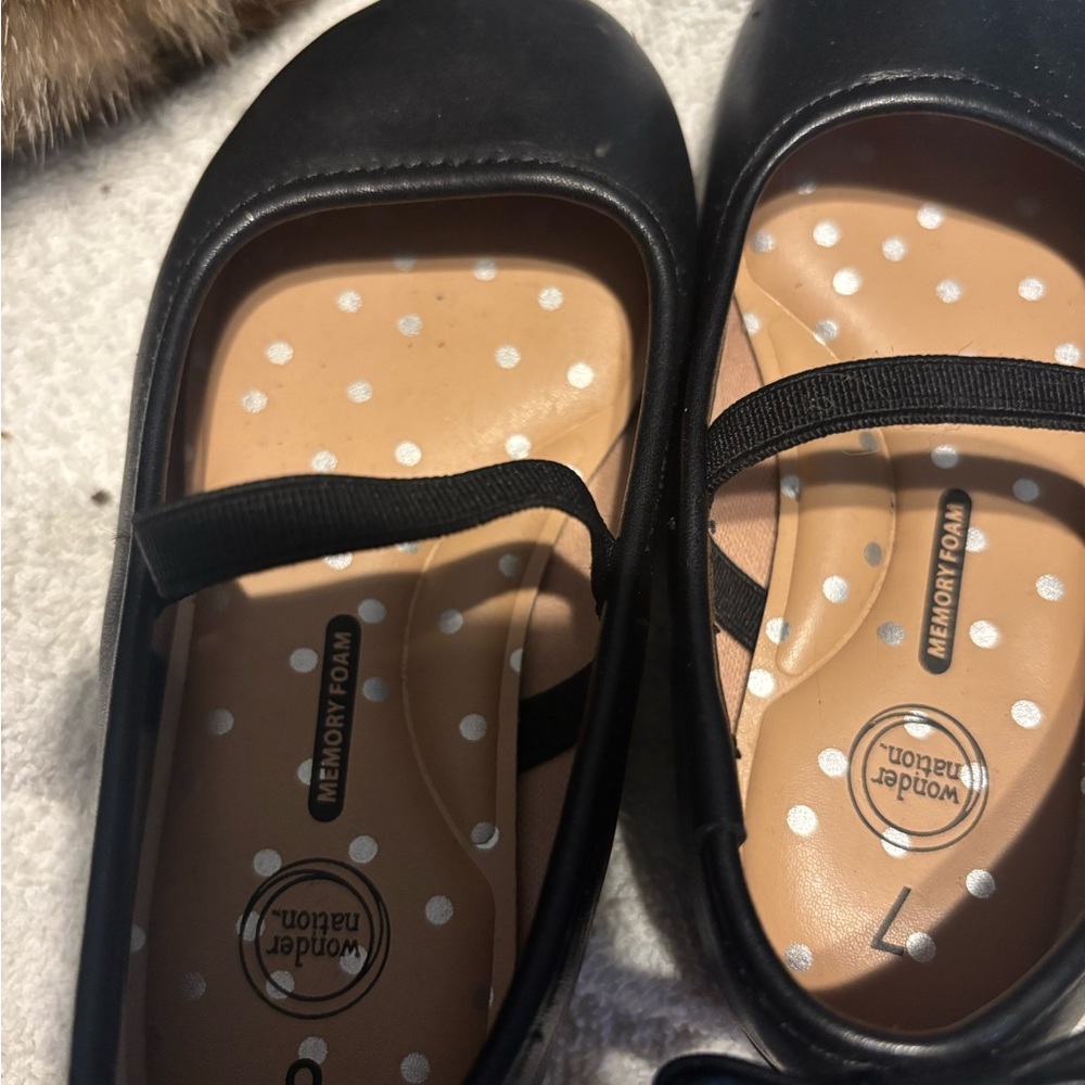 Wonder Nation Black Mary Jane Shoes with Memory Foam